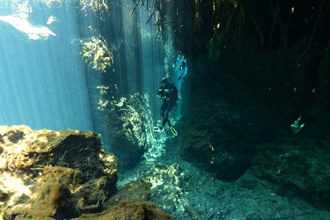 2 dives in Cenote Dos ojos Certified Divers - First steps at the shop: equipment fit makes or breaks the day