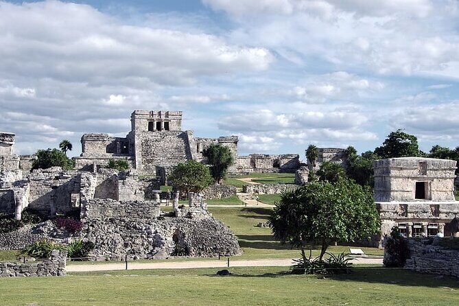 Round-trip Private Transfer Cancun Airport to TULUM Downtown - Return to Cancun Airport: Leaving With Buffer Time