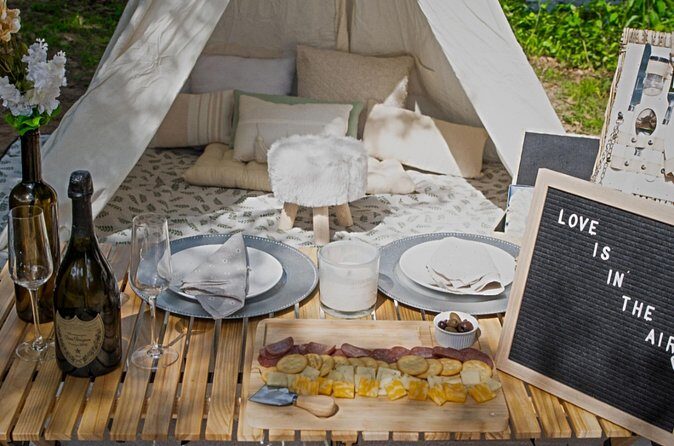 Tulum Beach Luxury Picnic Experience - Two hours on the sand: how the experience runs