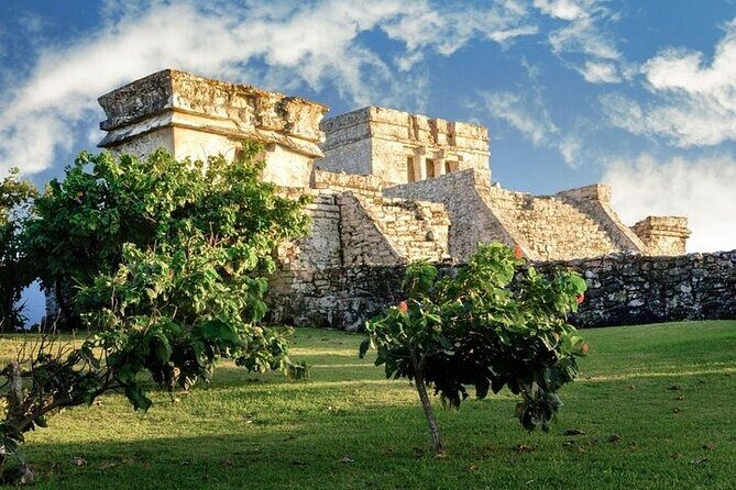 Tulum Day Trip: Pyramids + Reef Snorkel & Cenote Swim - Stop 1: Tulum Archaeological Zone on the Caribbean Cliffs