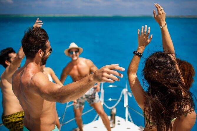 Tulum Luxury Escape – 4h All Inclusive on 43' Private Yacht - Premium bar, top shelf drinks: the practical side